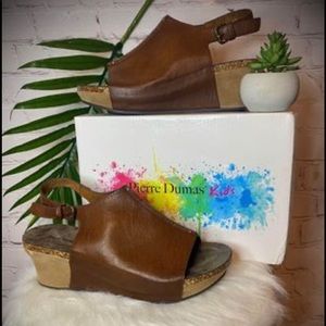 SOLD🌻New in Box Size 5m Pierre Dumas shoes